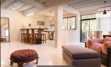 Edificio Comercial en venta - 4 Departamentos 2 Locales - 500Mts2 - Canning