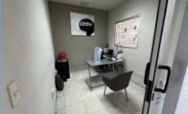 Locales / oficinas en renta  sobre Av. Revolución´