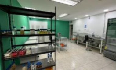 Locales / oficinas en renta  sobre Av. Revolución´