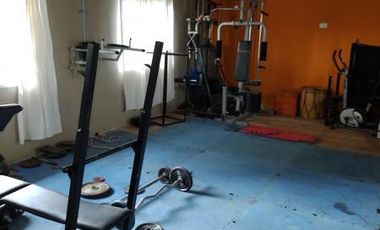 Casa en venta - 2 dormitorios 2 baños 4 cocheras - 250Mts2 - Villa Elvira [FINANCIADA]