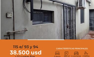 Casa en venta - 2 dormitorios 2 baños 4 cocheras - 250Mts2 - Villa Elvira [FINANCIADA]