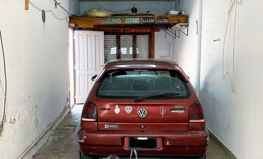 Chalet 2 ambientes con garage y dependencias