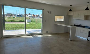 Casa en venta 2 dormitorios Financiación - Barrio Abierto EcoPueblo Alvear