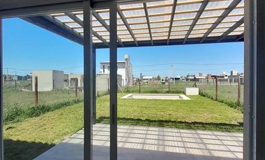 Casa en venta 2 dormitorios Financiación - Barrio Abierto EcoPueblo Alvear
