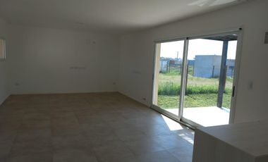 Casa en venta 2 dormitorios Financiación - Barrio Abierto EcoPueblo Alvear