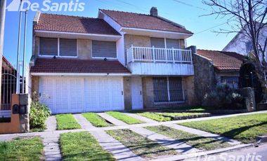 Chalet 5 ambientes - Amplio parque - Punta Mogotes