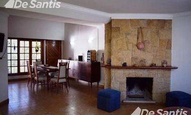 Chalet 5 ambientes - Amplio parque - Punta Mogotes