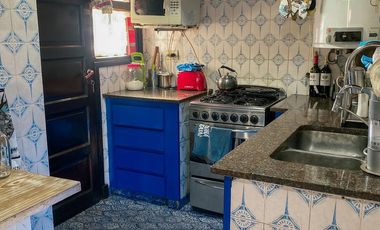 Gran chalet 4 ambientes, sobre dos lotes