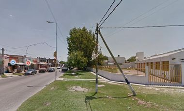 Departamento en venta - 2 dormitorios 1 baño - Cochera - 48 mts2 - Berisso