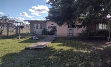 Casa en venta - 3 dormitorios 2 baños - 45.000mts2 - Melchor Romero, La Plata