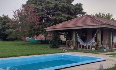 Casa en venta - 3 dormitorios 2 baños - 45.000mts2 - Melchor Romero, La Plata