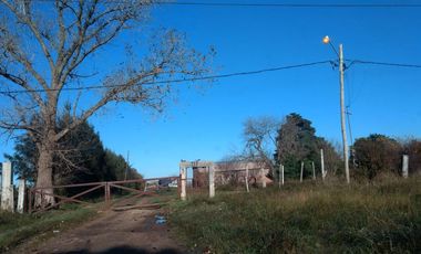 Casa en venta - 3 dormitorios 2 baños - 45.000mts2 - Melchor Romero, La Plata