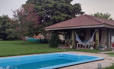 Casa en venta - 3 dormitorios 2 baños - 45.000mts2 - Melchor Romero, La Plata
