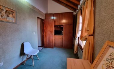 Importante chalet en Bernal Oeste