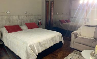 Casa en venta de cuatro dormitorios en Alejandro Centeno, Zona Norte