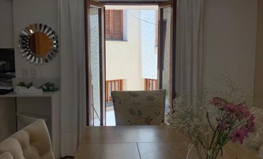 Casa en venta de cuatro dormitorios en Alejandro Centeno, Zona Norte