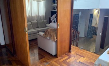 Casa en venta de cuatro dormitorios en Alejandro Centeno, Zona Norte