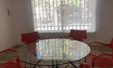 Casa en venta - 4 dormitorios 3 baños 1 cochera - 250mts2 - La Plata [FINANCIADA]
