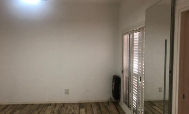 Casa en venta - 4 dormitorios 3 baños 1 cochera - 250mts2 - La Plata [FINANCIADA]