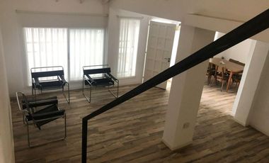Casa en venta - 4 dormitorios 3 baños 1 cochera - 250mts2 - La Plata [FINANCIADA]