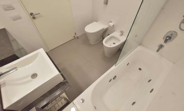 Departamento en venta - 2 Dormitorios 2 Baños - Cochera - 77.8Mts2 - Florida, Vicente Lopez