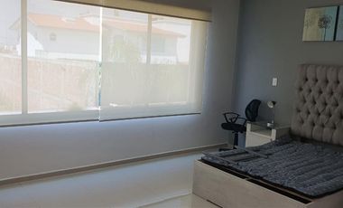 ES VENTA DE HERMOSA CASA EN LOMAS DE VALLE ESCONDIDO
