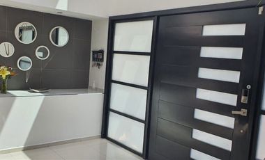 ES VENTA DE HERMOSA CASA EN LOMAS DE VALLE ESCONDIDO
