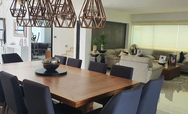 ES VENTA DE HERMOSA CASA EN LOMAS DE VALLE ESCONDIDO