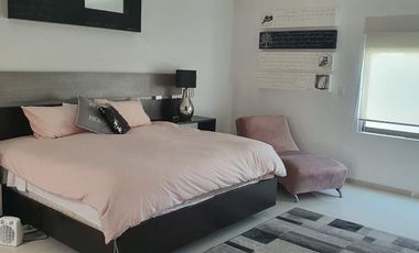 ES VENTA DE HERMOSA CASA EN LOMAS DE VALLE ESCONDIDO
