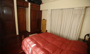 Casa en venta - 3 dormitorios 2 baños 2 cocheras - 230mts2 - Tolosa