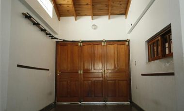 Casa en venta - 3 dormitorios 2 baños 2 cocheras - 230mts2 - Tolosa