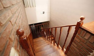 Casa en venta - 3 dormitorios 2 baños 2 cocheras - 230mts2 - Tolosa