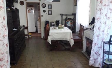 Casa en venta - 3 dormitorios 2 baños - Cochera - 300mts2 - Ensenada