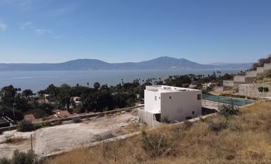 Terreno en venta con increíble vista en Chapala