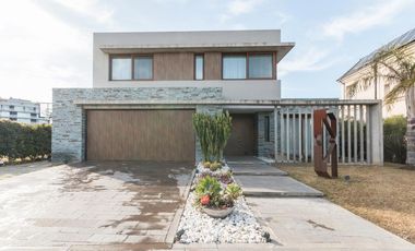 Casa - Nuevo Quilmes