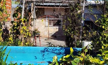 Casa en venta - 2 dormitorios 1 baño - Cochera - 311,6mts2 - Ensenada
