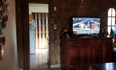 Casa en venta - 2 dormitorios 1 baño - Cochera - 311,6mts2 - Ensenada