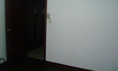 Casa en venta - 3 dormitorios, 1 baño - 124mts2 sobre lote de 155mts2 - Ensenada