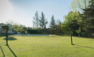 Casa venta 4 dormitorios 2 baños 2400 mts 2 totales  - Villa Elvira
