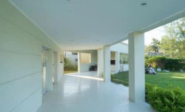 Casa venta 4 dormitorios 2 baños 2400 mts 2 totales  - Villa Elvira