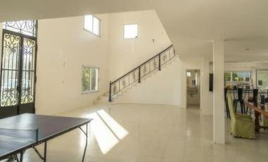 Casa venta 4 dormitorios 2 baños 2400 mts 2 totales  - Villa Elvira