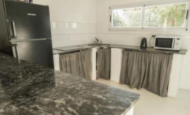 Casa venta 4 dormitorios 2 baños 2400 mts 2 totales  - Villa Elvira