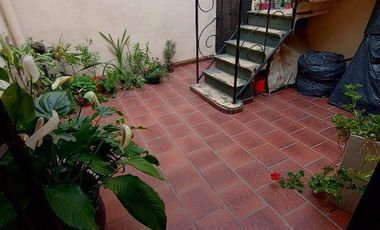 Casa Roma esquina Pedernera con 3 dormitorios y posibilidad de garaje.   Lanús Este
