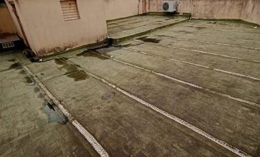 Casa Roma esquina Pedernera con 3 dormitorios y posibilidad de garaje.   Lanús Este
