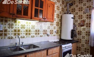 Dúplex 3 ambientes, en buen estado con parque