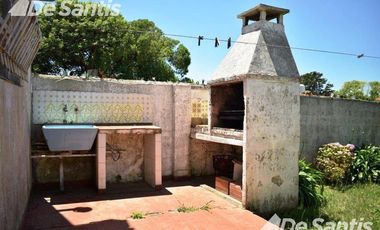Dúplex 3 ambientes, en buen estado con parque