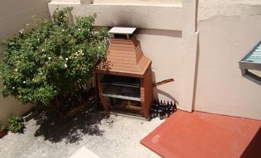 FLORESTA VENTA CASA C/ LOCAL S/LOTE PROPIO DE 8,66 X 25