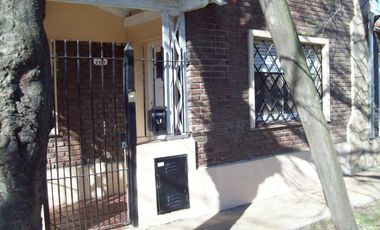 EXCELENTE CASA ALQ