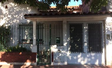 EXCELENTE CASA 4 AMB!!