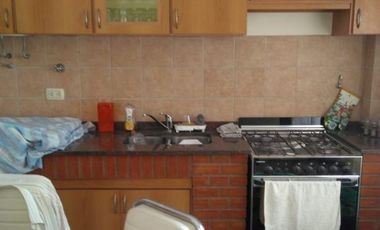 CASA PARA DOS FAMILIAS